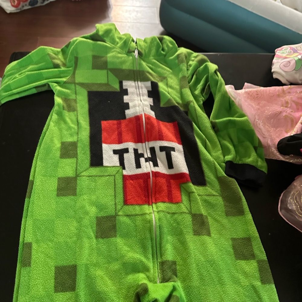 Green and Red Minecraft Pajama Set with TNT Design
